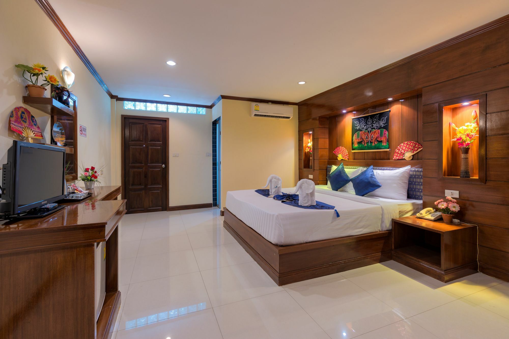 Pr Patong Residence -Sha Esterno foto